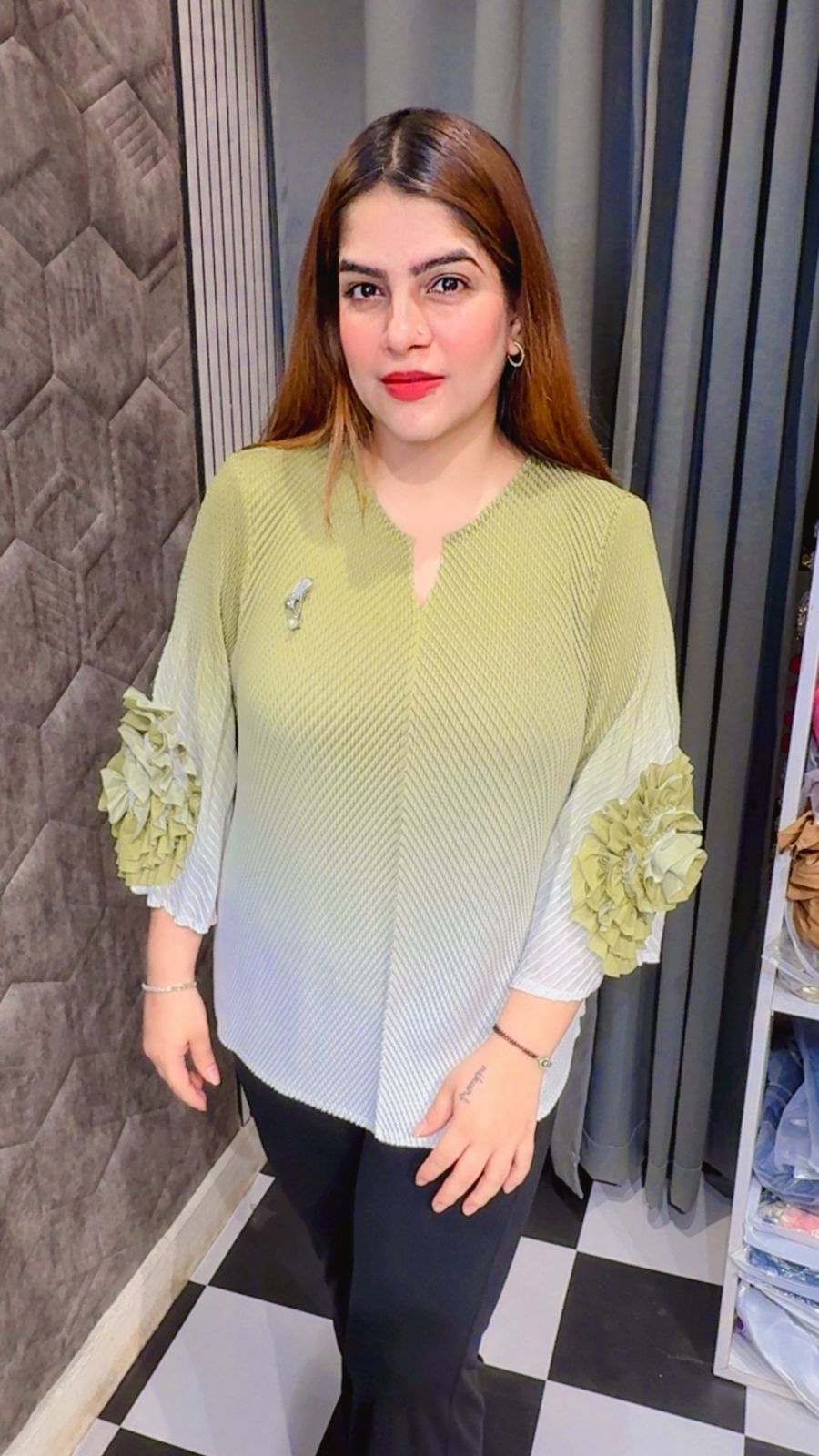 Beautiful Korean Magic Fabric Top LC59