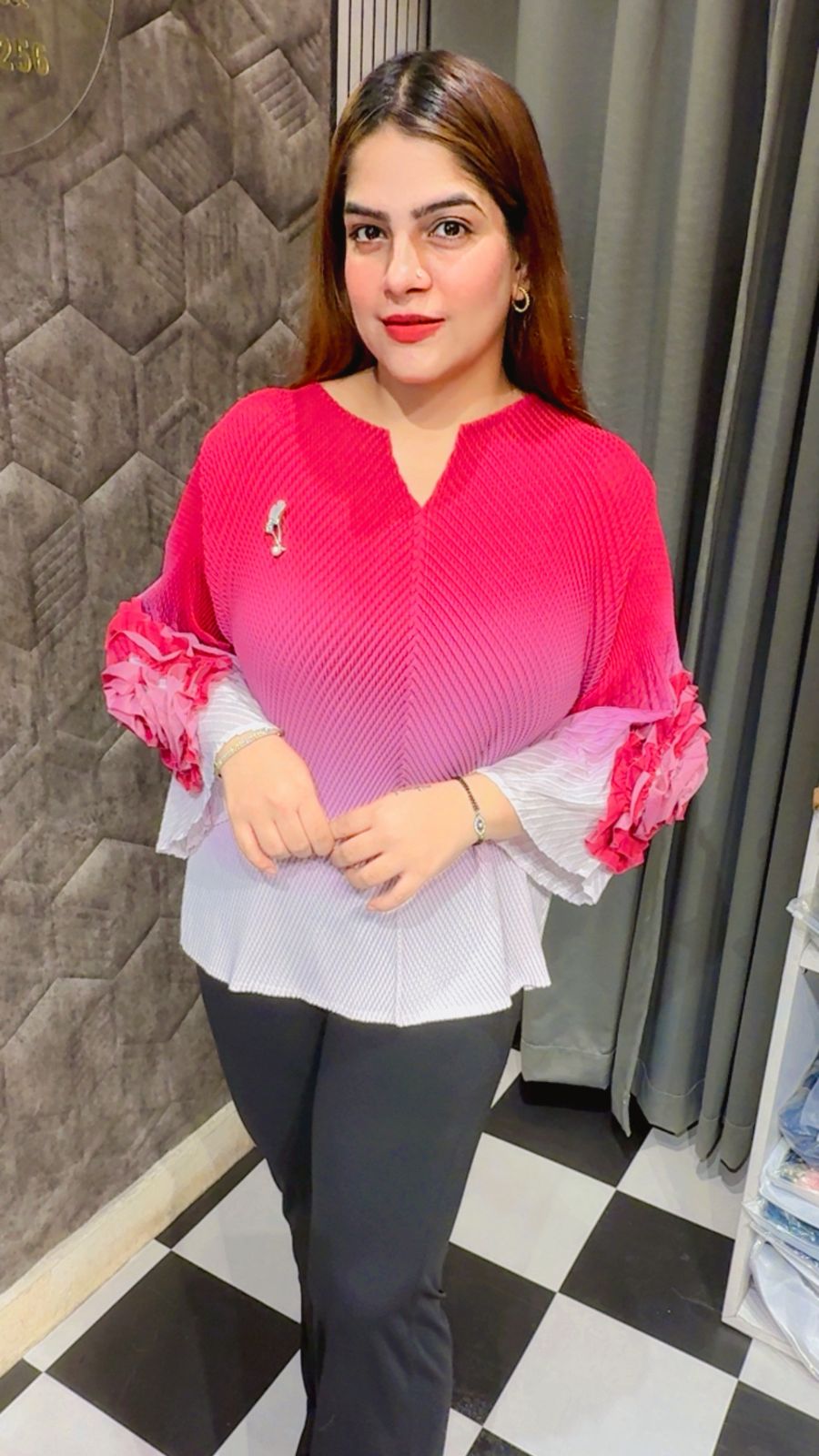 Beautiful Korean Magic Fabric Top LC59