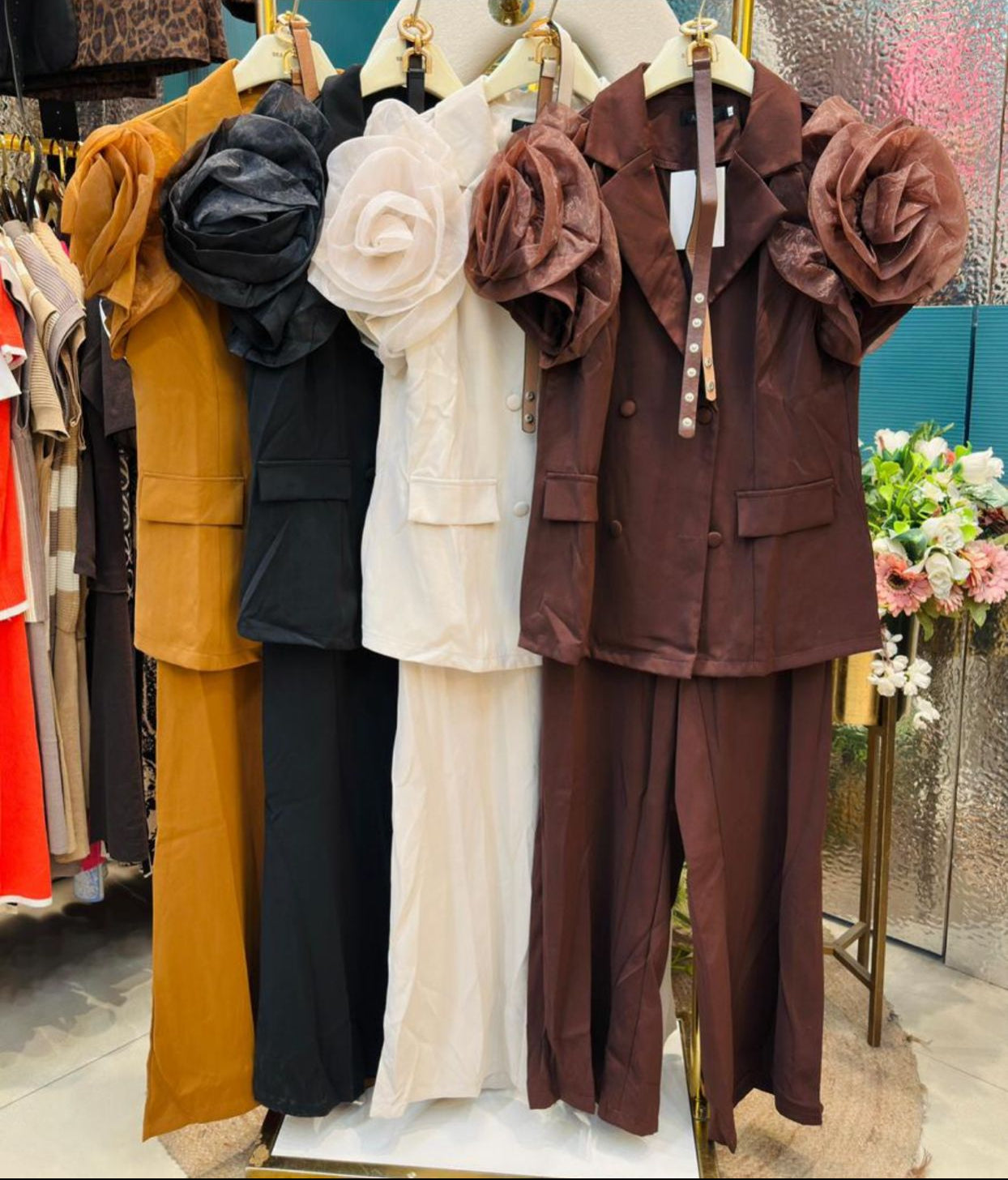 Beautiful 3D Rose Design Co-Ord Set Belt LC74