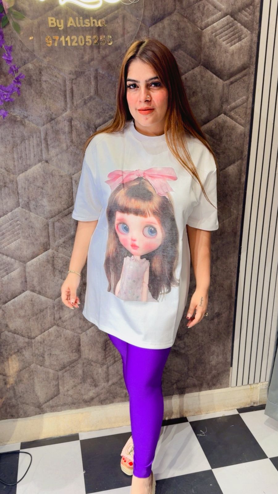 Stunning Cute Face T-Shirt LC138